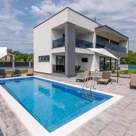 Stunning In With Kitchen Labin (Istria)